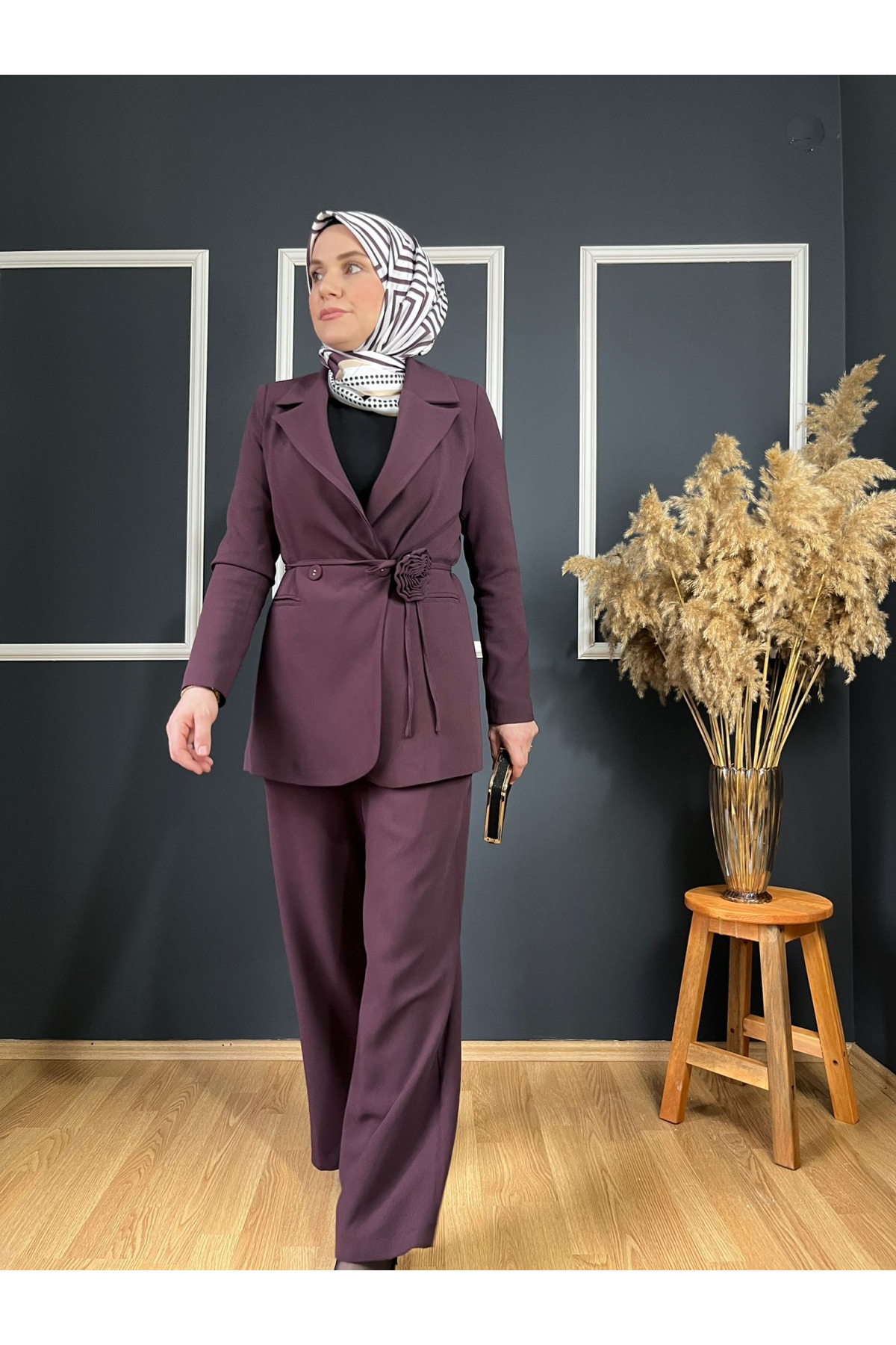 Eşarplı krep ceketli ikili takım