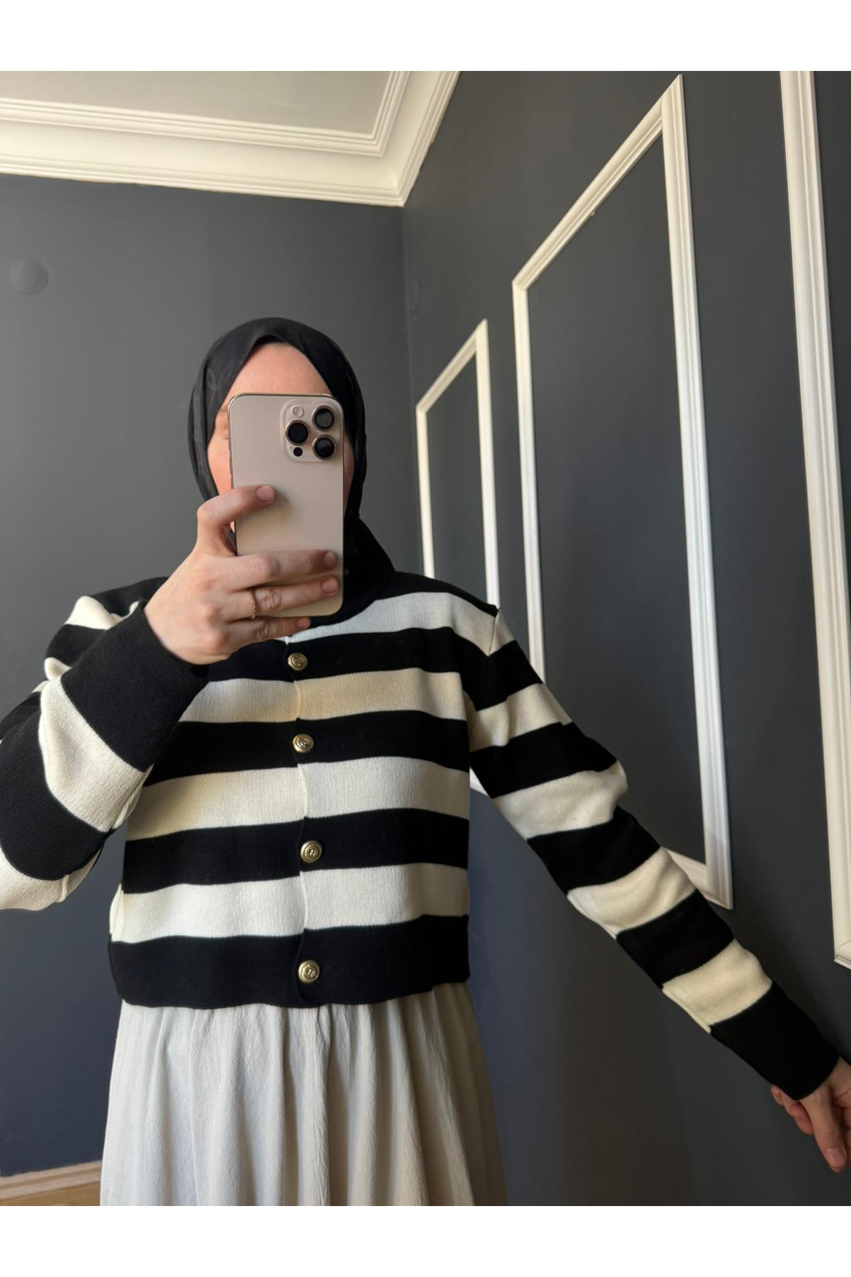 Desenli Mevsimlik Mini Hırka