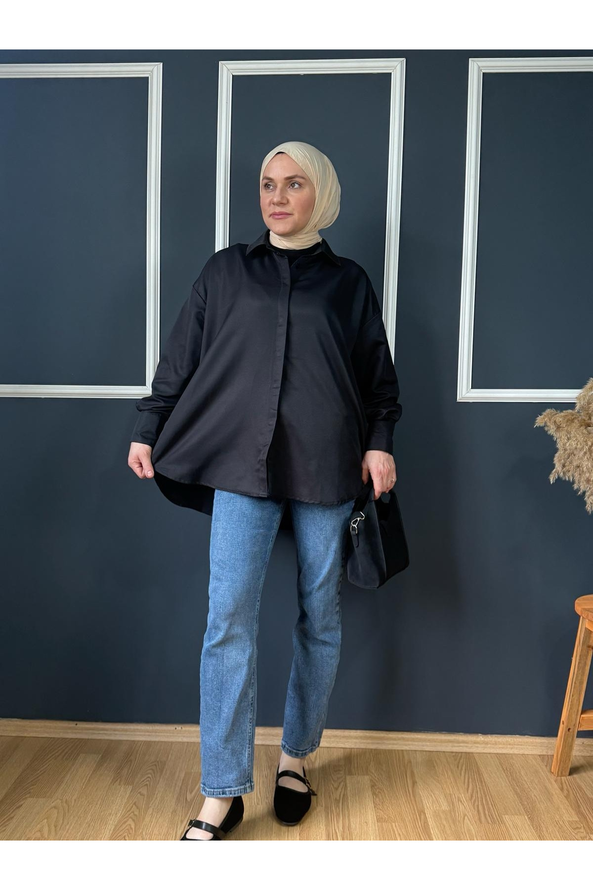 Gizli Düğme Detaylı Siyah Poplin Gömlek